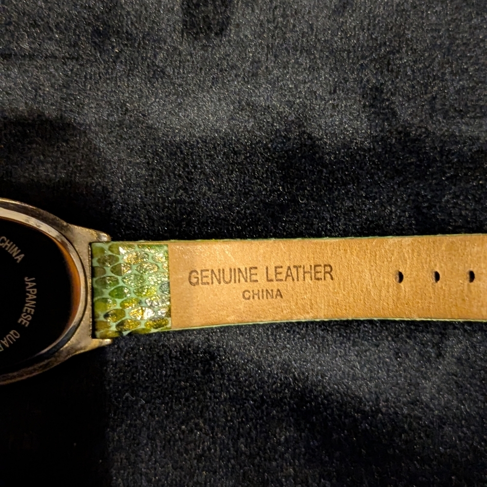 Heidi Daus Green Crystals & Snake Pattern Women's Watch - Picture 7 of 7